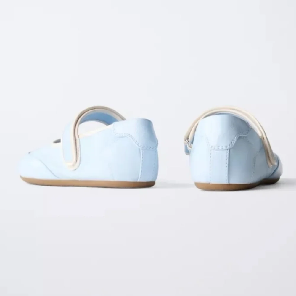 Zara Light Blue Girls' Mary Jane Sporty Ballet Flats with Cream Trim Sz-2.5